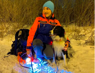 Пёс Вжик помог волонтёрам спасти человека в зимнем лесу